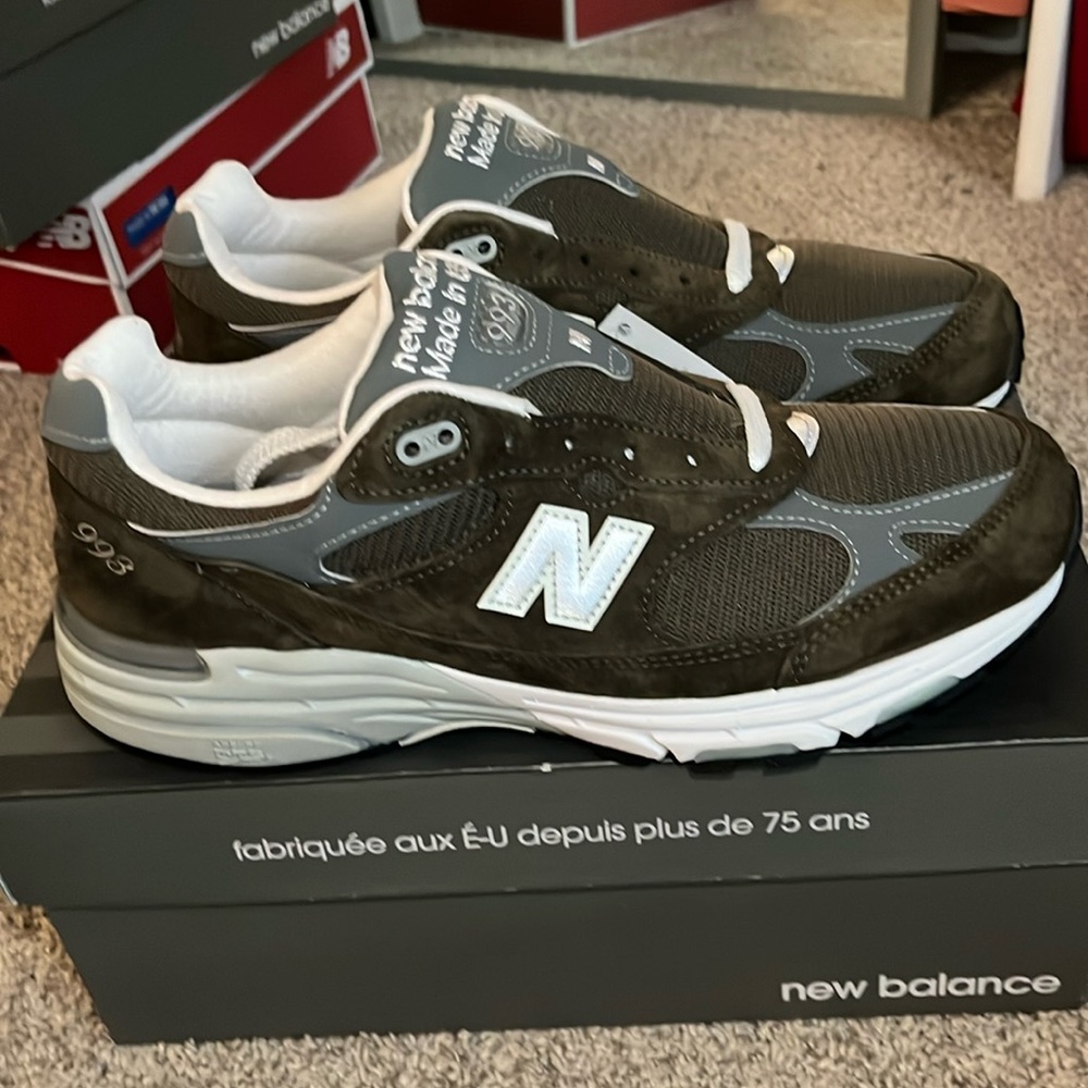 Brand New New Balance 993 military green size 10 2E